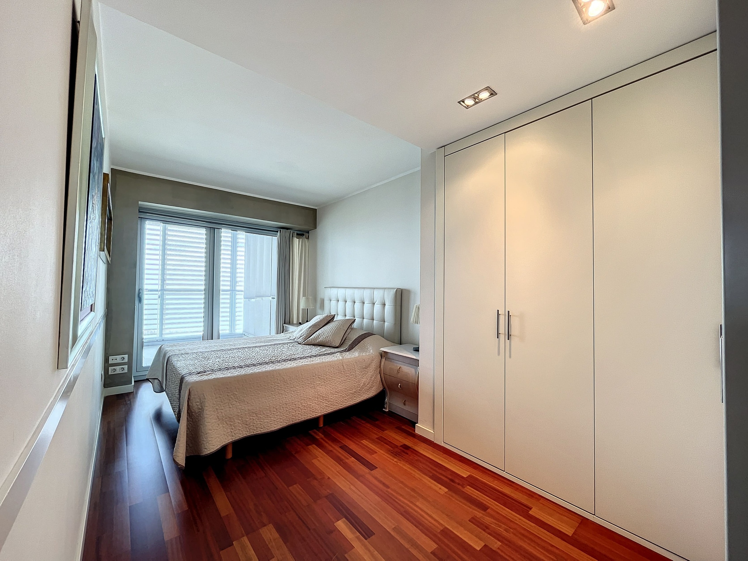 Espectacular piso con terraza y vistas al mar, vendido en Diagonal Mar de Barcelona
