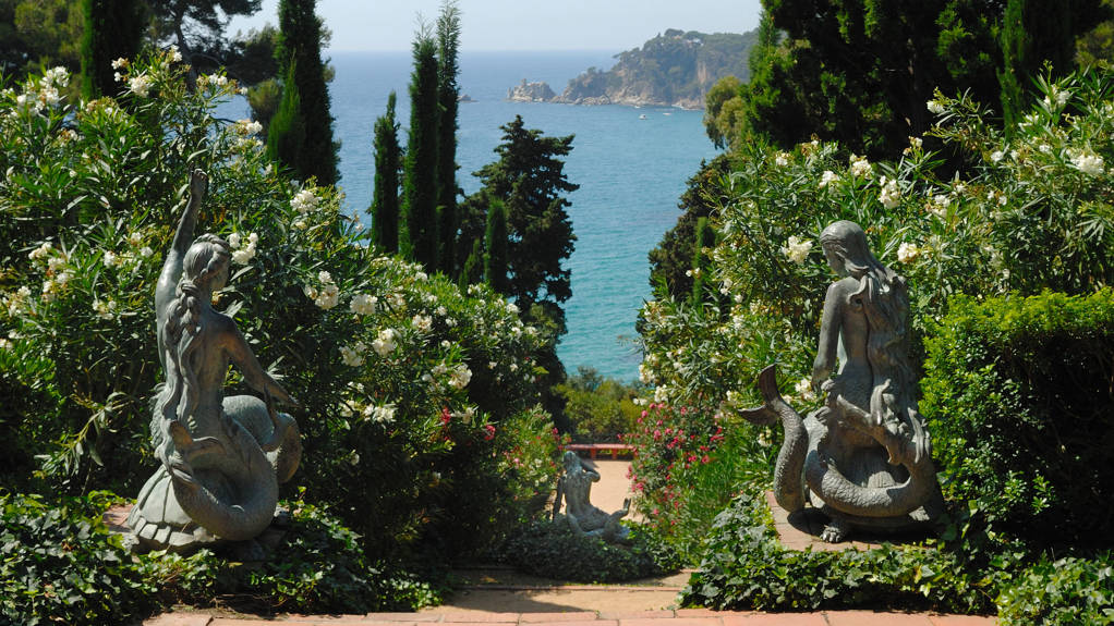 Secret gardens and green spaces in Catalonia that hide the most exclusive properties