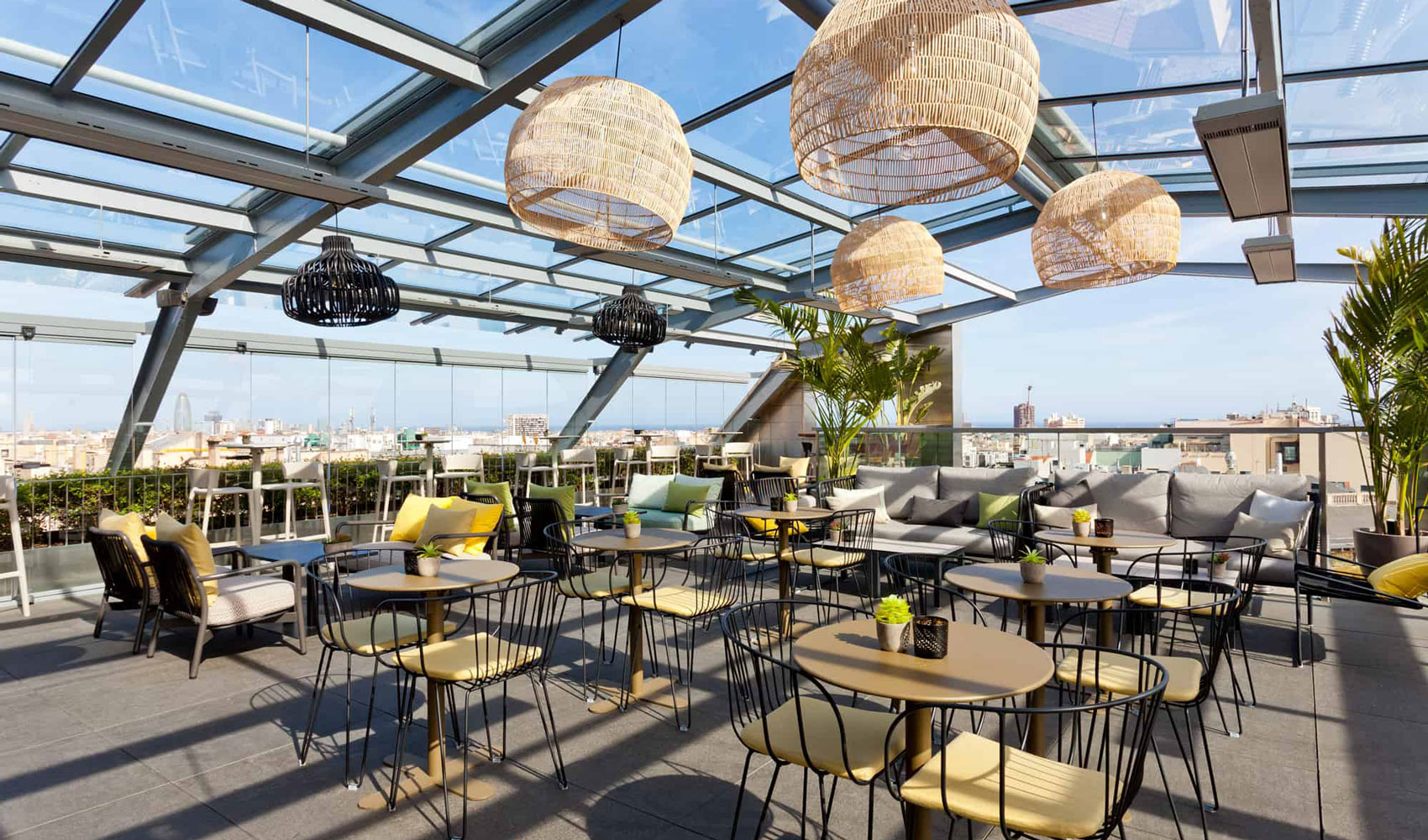 Los rooftops están de moda en Barcelona - Atipika Lifestyle Properties 2022