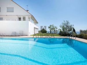 Exclusiva villa mediterránea con vistas al mar, alquilada en Castelldefels - Atipika Lifestyle Properties 2023
