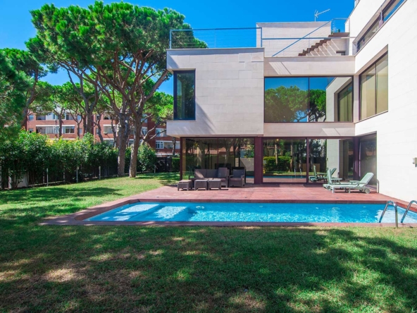 ATIPIKA Castelldefels cumple 5 años - Atipika Lifestyle Properties 2022