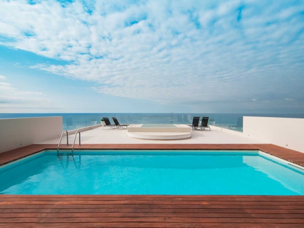 Atipika Castelldefels ven un autèntic mirador a la mar - Atipika Lifestyle Properties 2022