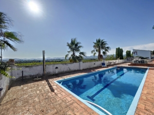 Atipika Castelldefels alquiló esta espectacular masía con jardín y piscina en Vilafranca del Penedès